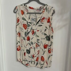 Daniel Rainn Cream Floral Blouse with Lace Detail